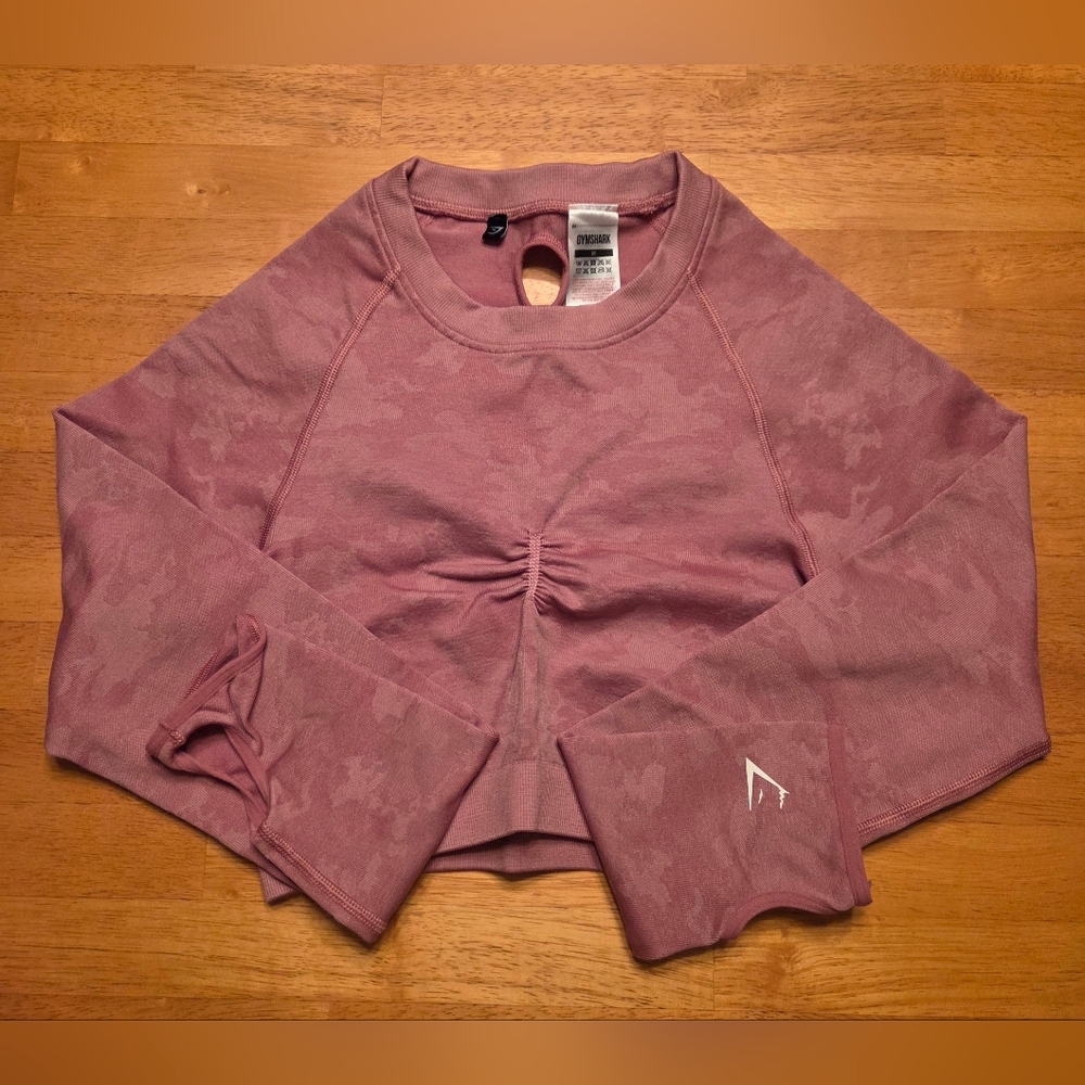 Women's Pink Camo Cropped Long Sleeve Top